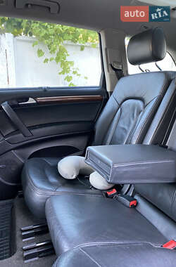 Внедорожник / Кроссовер Audi Q7 2007 в 