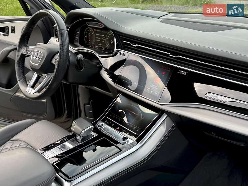 Внедорожник / Кроссовер Audi Q7 2021 в Киеве