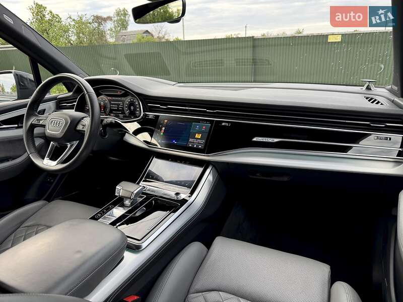 Внедорожник / Кроссовер Audi Q7 2021 в Киеве