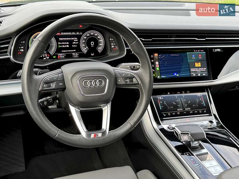 Внедорожник / Кроссовер Audi Q7 2021 в Киеве