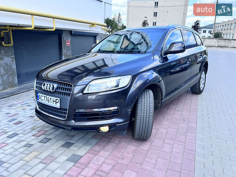 Позашляховик / Кросовер Audi Q7 2007 в Луцьку