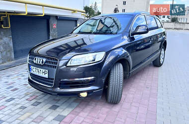 Внедорожник / Кроссовер Audi Q7 2007 в 