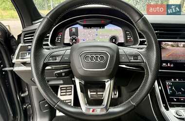Внедорожник / Кроссовер Audi Q7 2021 в 