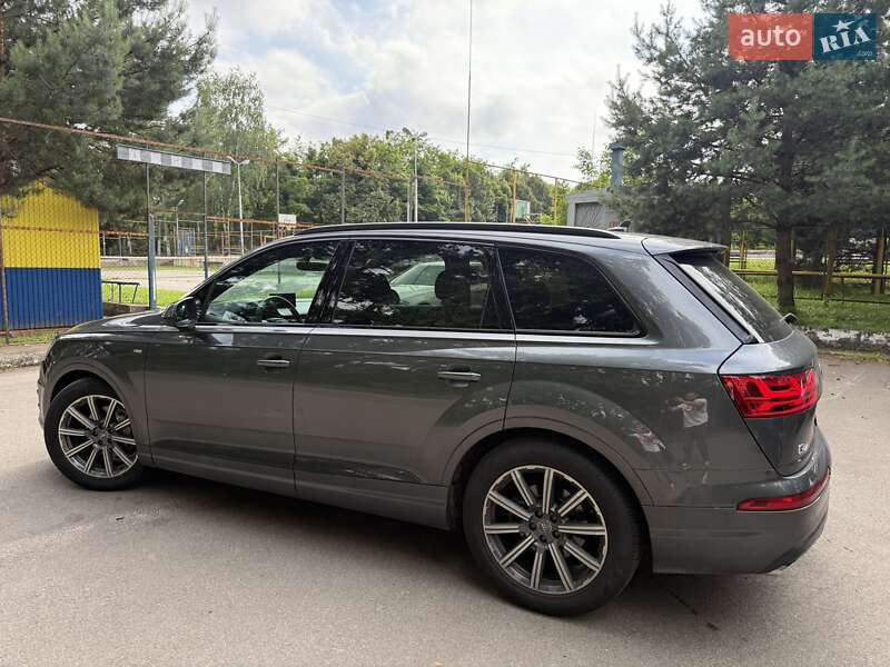 Audi Q7 2018