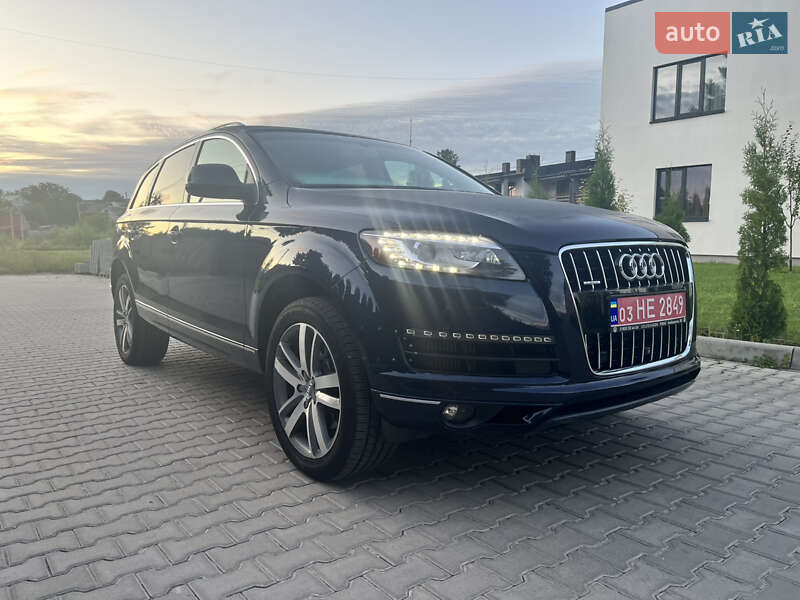 Позашляховик / Кросовер Audi Q7 2013 в Рівному