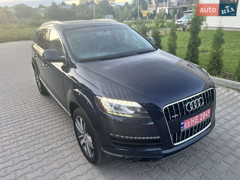 Позашляховик / Кросовер Audi Q7 2013 в Рівному