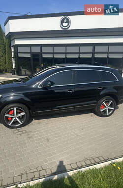 Внедорожник / Кроссовер Audi Q7 2010 в 
