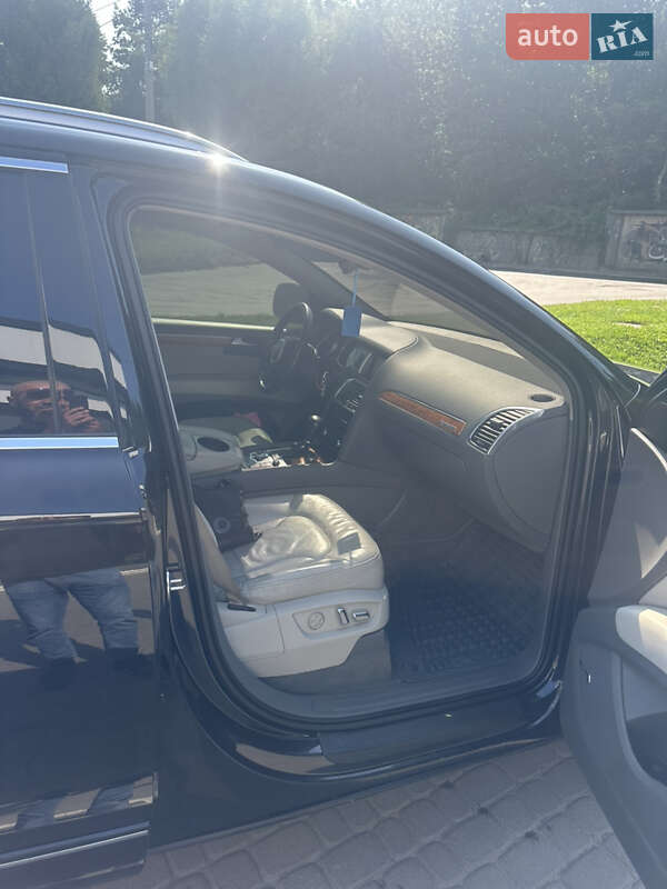 Внедорожник / Кроссовер Audi Q7 2010 в Львове