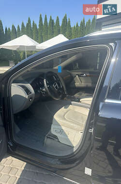 Внедорожник / Кроссовер Audi Q7 2010 в 