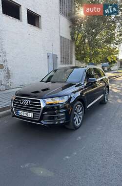 Внедорожник / Кроссовер Audi Q7 2016 в Киеве