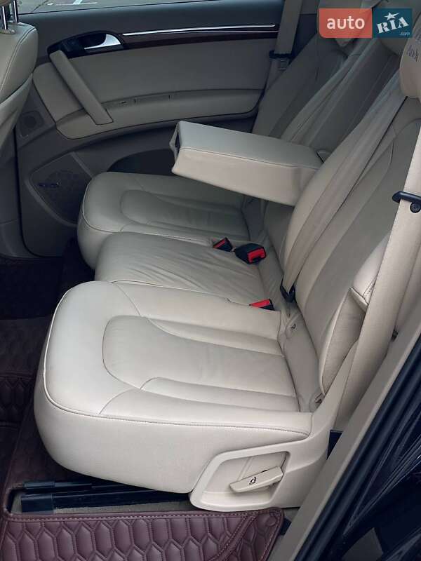 Внедорожник / Кроссовер Audi Q7 2013 в Киеве