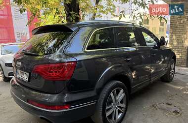 Внедорожник / Кроссовер Audi Q7 2011 в 