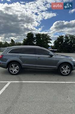 Внедорожник / Кроссовер Audi Q7 2013 в 