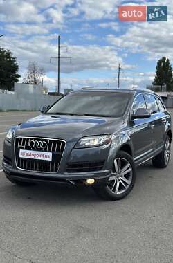 Внедорожник / Кроссовер Audi Q7 2013 в 