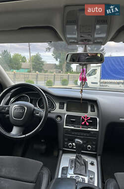 Внедорожник / Кроссовер Audi Q7 2008 в 