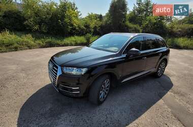 Внедорожник / Кроссовер Audi Q7 2018 в 
