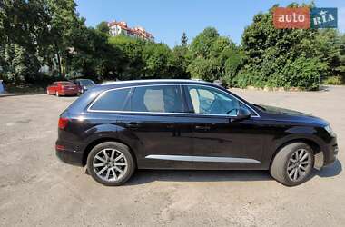 Внедорожник / Кроссовер Audi Q7 2018 в 