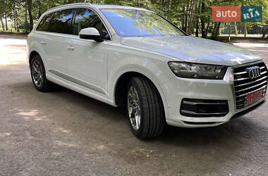 Внедорожник / Кроссовер Audi Q7 2019 в 
