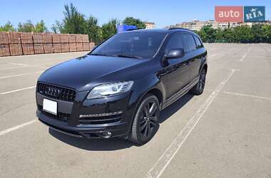 Позашляховик / Кросовер Audi Q7 2014 в Кривому Розі
