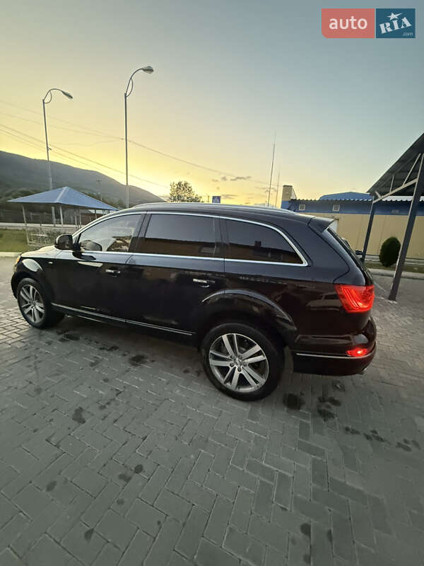 Внедорожник / Кроссовер Audi Q7 2012 в Межгорье