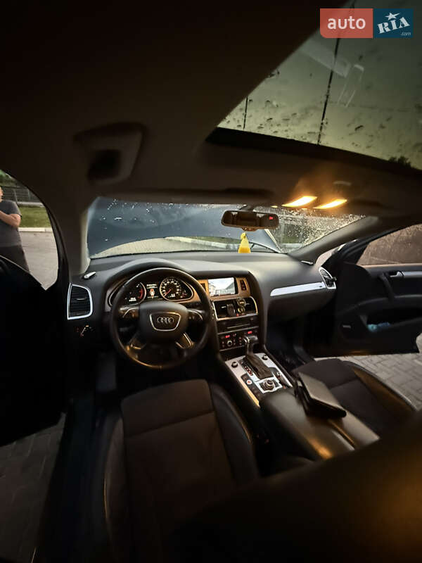 Внедорожник / Кроссовер Audi Q7 2012 в Межгорье