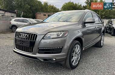 Внедорожник / Кроссовер Audi Q7 2014 в 