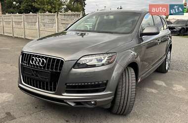 Внедорожник / Кроссовер Audi Q7 2014 в 