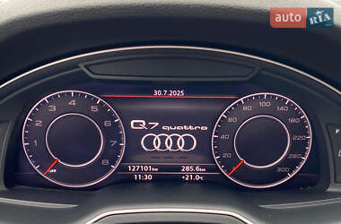 Внедорожник / Кроссовер Audi Q7 2017 в 