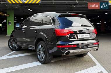 Внедорожник / Кроссовер Audi Q7 2015 в 