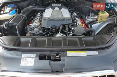 Внедорожник / Кроссовер Audi Q7 2015 в 