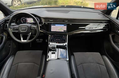 Внедорожник / Кроссовер Audi Q7 2021 в 