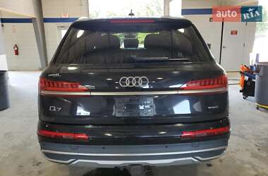 Внедорожник / Кроссовер Audi Q7 2020 в 