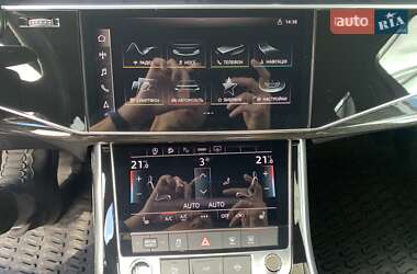 Позашляховик / Кросовер Audi Q7 2021 в 