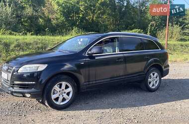Позашляховик / Кросовер Audi Q7 2006 в 