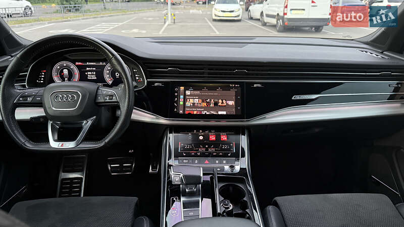 Позашляховик / Кросовер Audi Q7 2020 в Києві