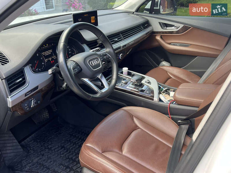 Позашляховик / Кросовер Audi Q7 2018 в Умані