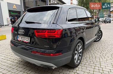 Внедорожник / Кроссовер Audi Q7 2016 в 