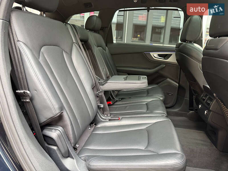 Внедорожник / Кроссовер Audi Q7 2016 в Коломые