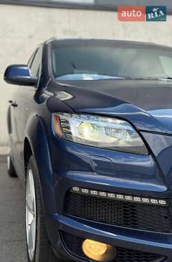 Внедорожник / Кроссовер Audi Q7 2013 в 