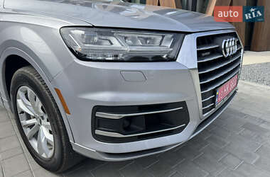 Внедорожник / Кроссовер Audi Q7 2017 в 