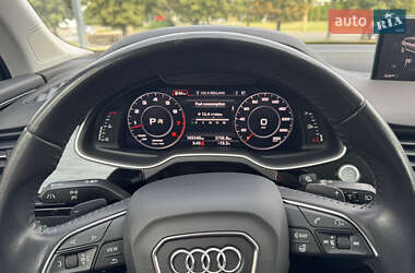 Внедорожник / Кроссовер Audi Q7 2017 в 