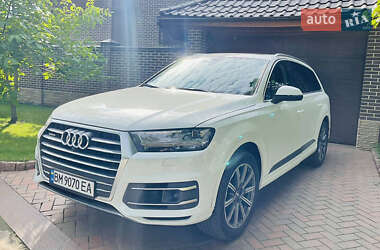 Внедорожник / Кроссовер Audi Q7 2016 в 