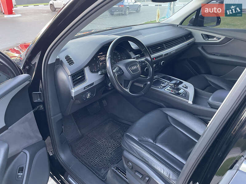 Внедорожник / Кроссовер Audi Q7 2016 в Днепре