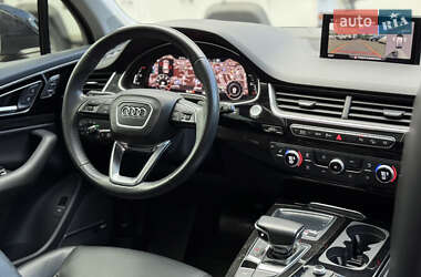 Внедорожник / Кроссовер Audi Q7 2019 в 