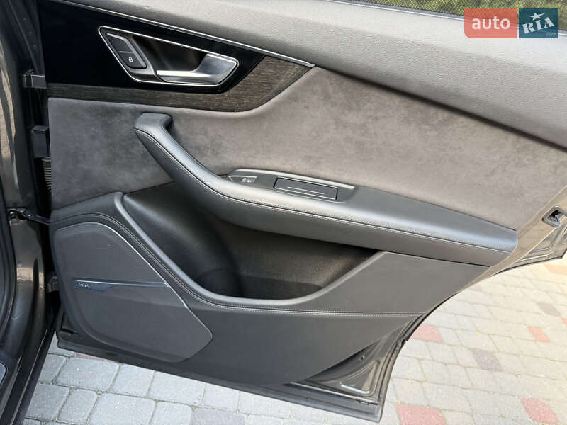 Позашляховик / Кросовер Audi Q7 2018 в Хмельницькому фото 28 Позашляховик / Кросовер Audi Q7 2018 в Хмельницькому