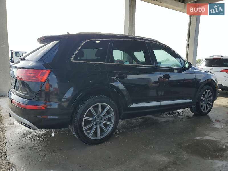 Внедорожник / Кроссовер Audi Q7 2018 в Киеве