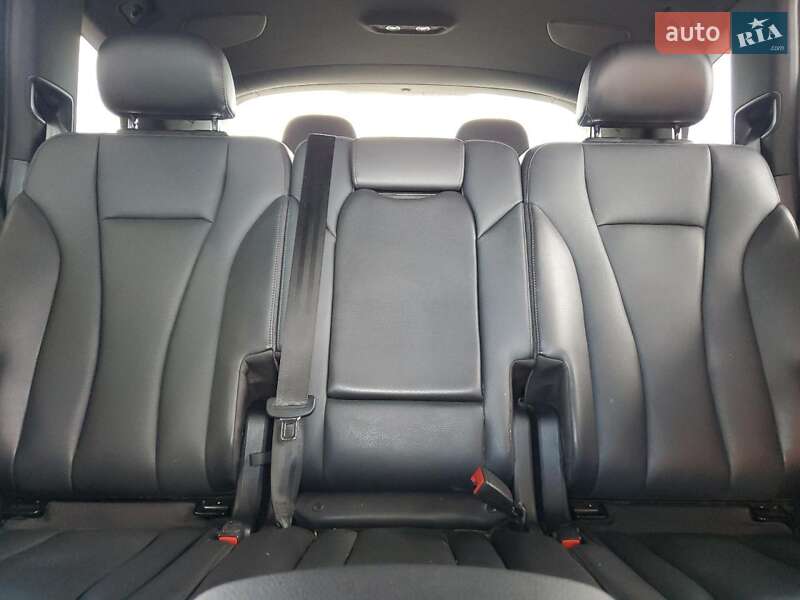 Внедорожник / Кроссовер Audi Q7 2018 в Киеве