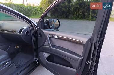 Внедорожник / Кроссовер Audi Q7 2013 в 