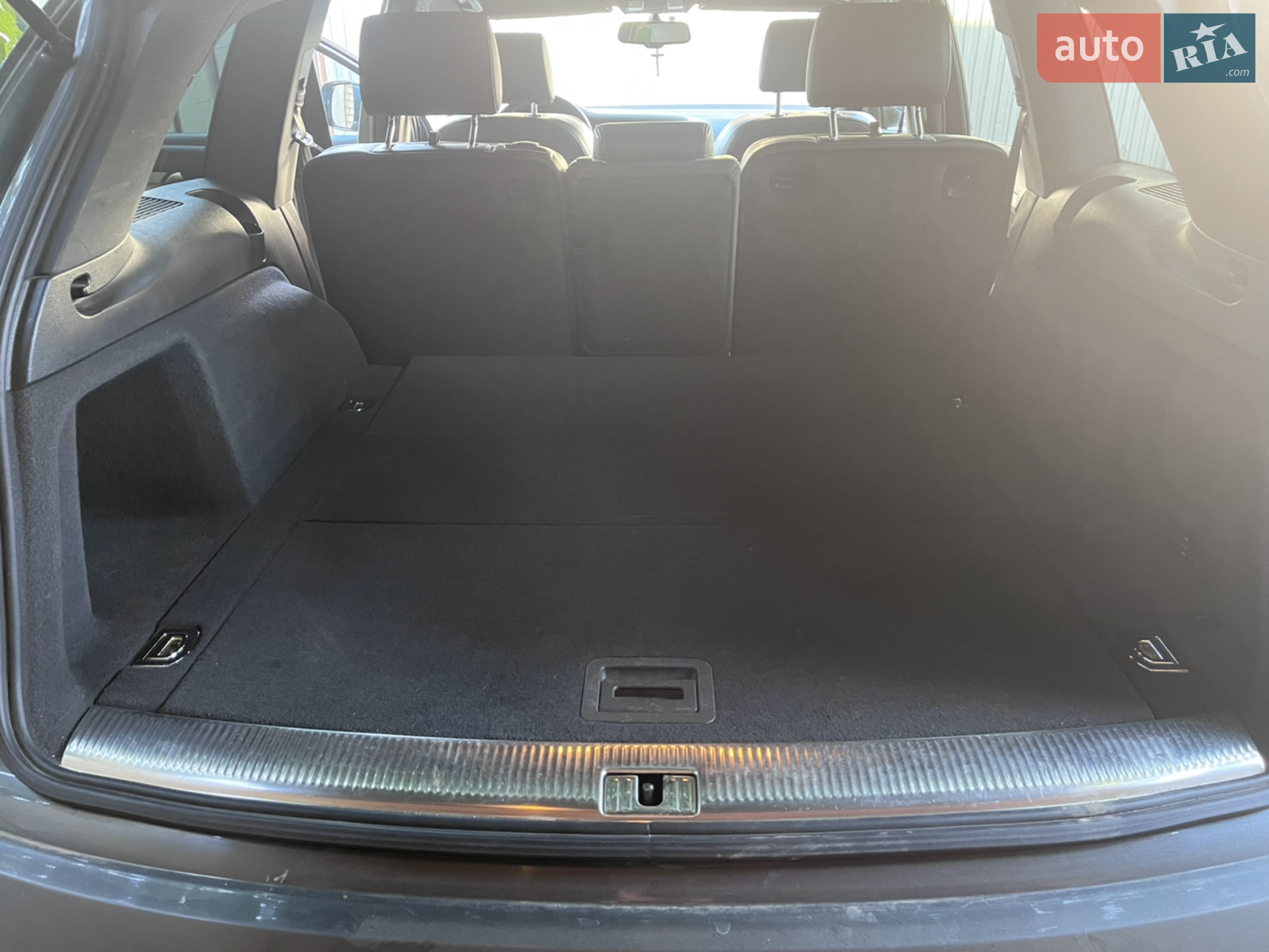 Audi Q7 2011 VIN WAUZZZ4LXBD036809 фото оголошення 5 з 9