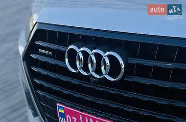 Внедорожник / Кроссовер Audi Q7 2017 в 